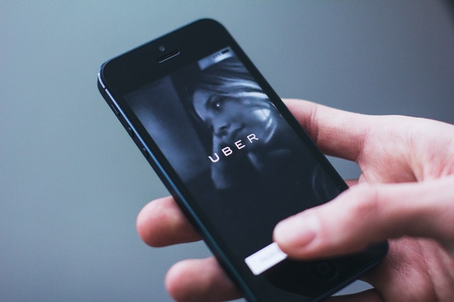 Uber Elas: como habilitar o app com motoristas femininas? [U-Elas]